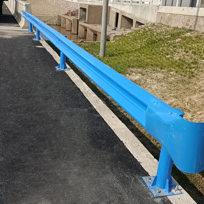 Guarda-corpo corrugado em spray de plástico